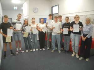 Zeugnisse, Preise und Belobigungen